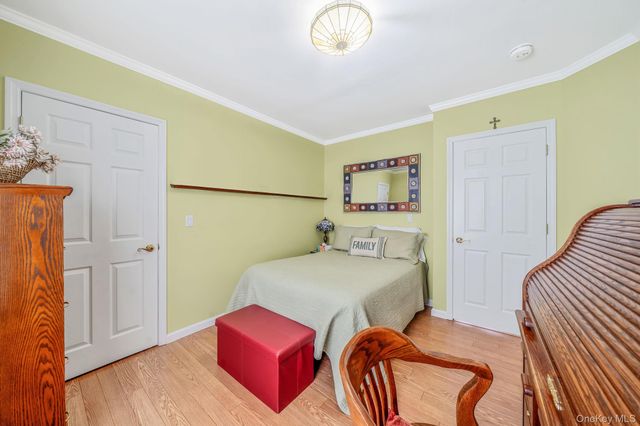 63 Madison Circle, Middle Island, NY 11953