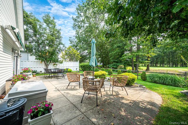63 Madison Circle, Middle Island, NY 11953