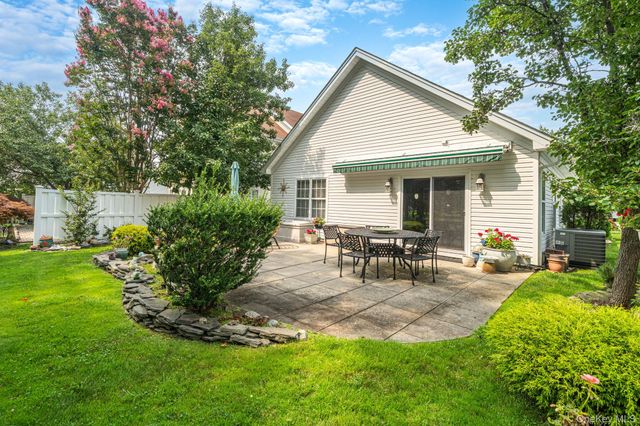 63 Madison Circle, Middle Island, NY 11953