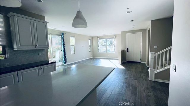 140 Parkwood, Irvine, CA 92620