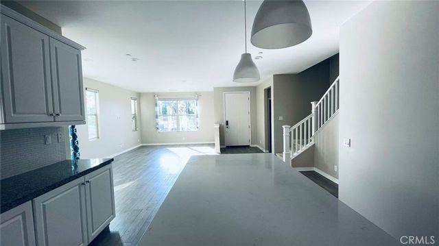 140 Parkwood, Irvine, CA 92620