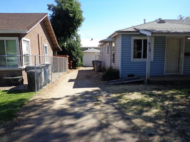 910 Calvados Ave, Sacramento, CA 95815