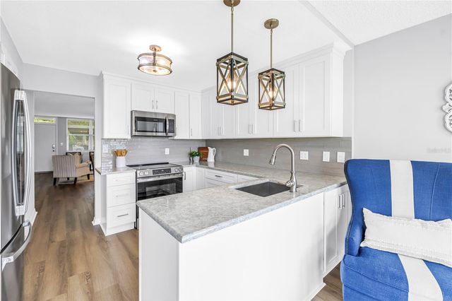 4715 BAY STREET NE 135, St Petersburg, FL 33703