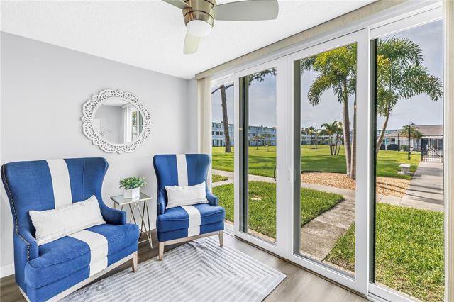 4715 BAY STREET NE 135, St Petersburg, FL 33703