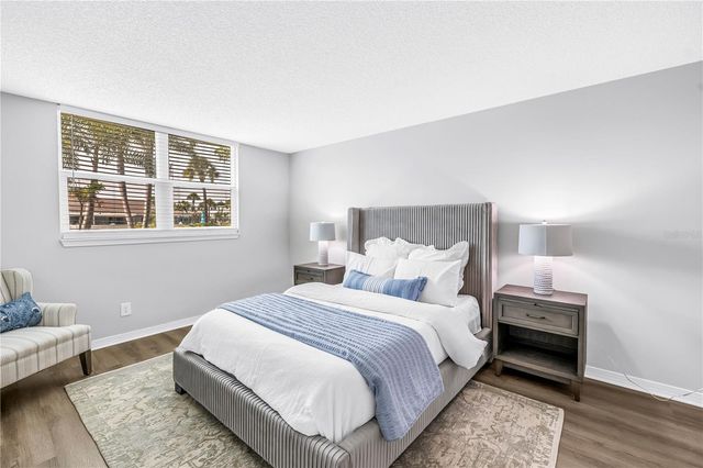 4715 BAY STREET NE 135, St Petersburg, FL 33703