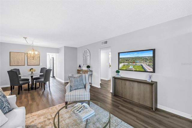 4715 BAY STREET NE 135, St Petersburg, FL 33703