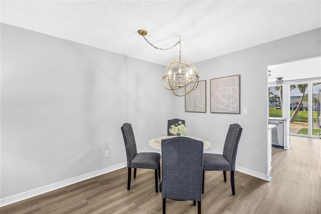 4715 BAY STREET NE 135, St Petersburg, FL 33703