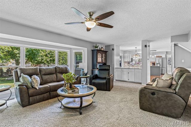 88 James River Court, St Charles, MO 63304