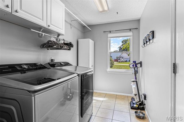 88 James River Court, St Charles, MO 63304