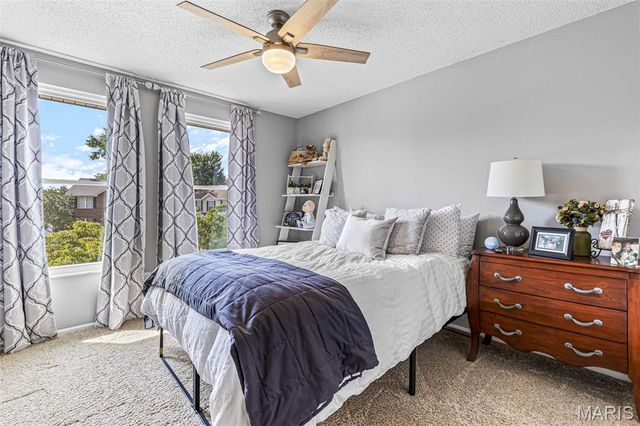 88 James River Court, St Charles, MO 63304