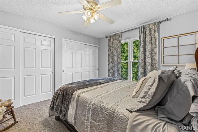 88 James River Court, St Charles, MO 63304