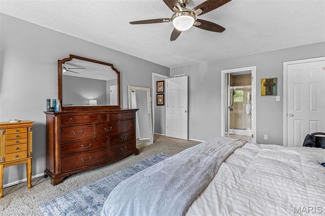 88 James River Court, St Charles, MO 63304