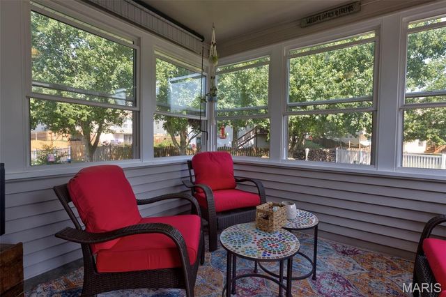 88 James River Court, St Charles, MO 63304