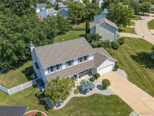 88 James River Court, St Charles, MO 63304
