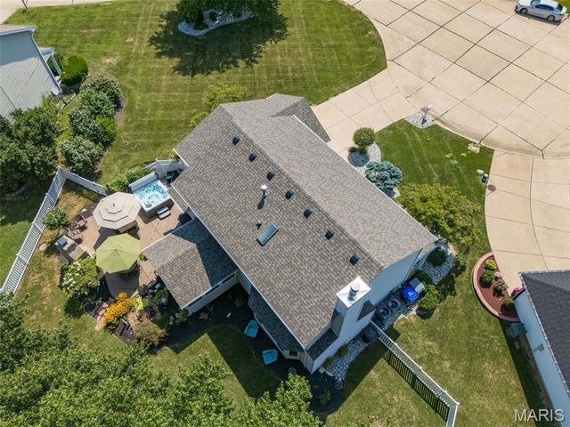 88 James River Court, St Charles, MO 63304