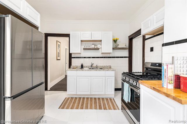 3412 Field Street, Detroit, MI 48214