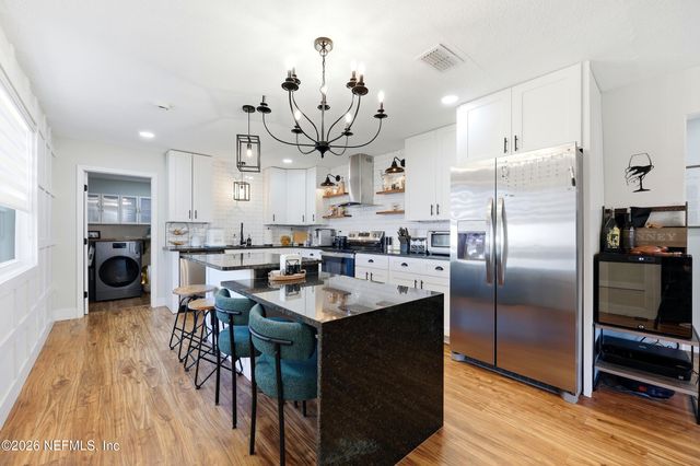 1516 12TH Avenue N, Jacksonville Beach, FL 32250