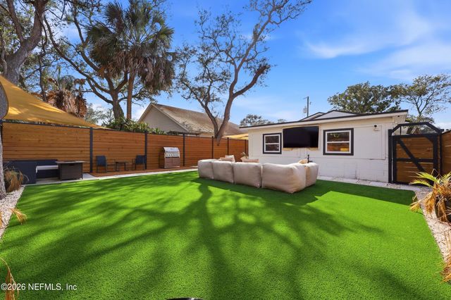 1516 12TH Avenue N, Jacksonville Beach, FL 32250