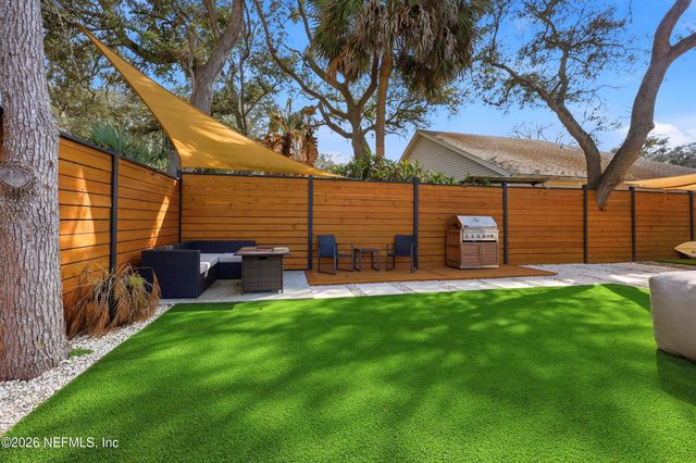 1516 12TH Avenue N, Jacksonville Beach, FL 32250