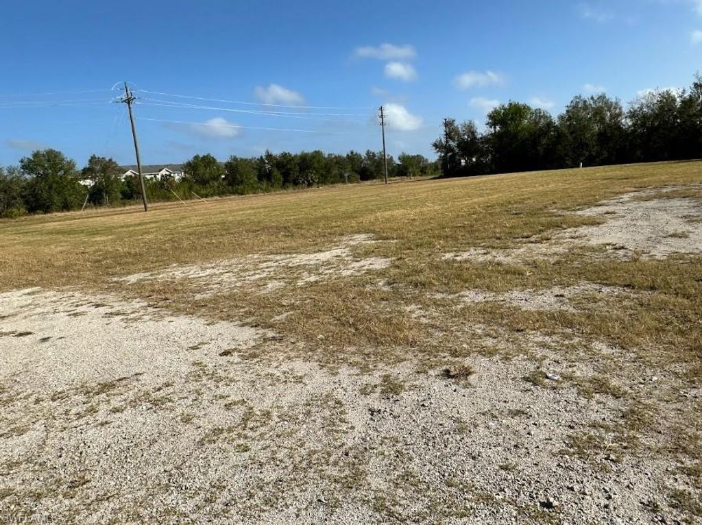 1022 Rio De Janeiro AVE, Punta Gorda, FL 33983
