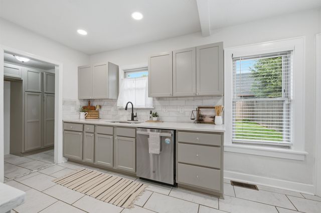 353 N Oliver, Wichita, KS 67208