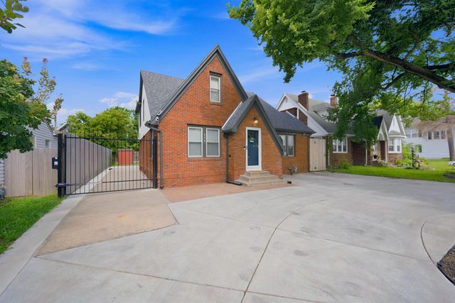 353 N Oliver, Wichita, KS 67208