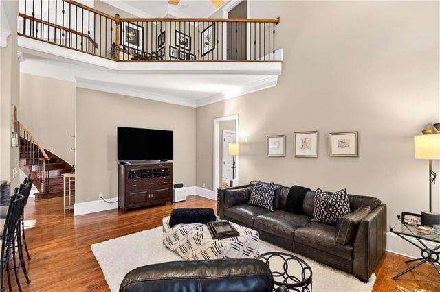 2075 River Falls Drive, Roswell, GA 30076