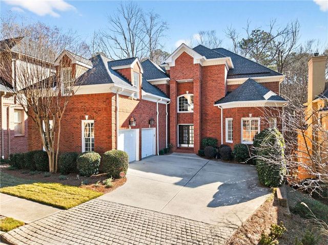 2075 River Falls Drive, Roswell, GA 30076