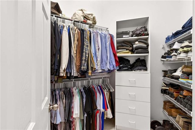 2075 River Falls Drive, Roswell, GA 30076