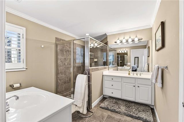 2075 River Falls Drive, Roswell, GA 30076