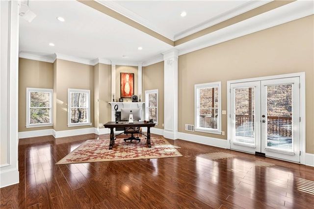 2075 River Falls Drive, Roswell, GA 30076