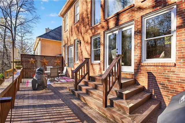 2075 River Falls Drive, Roswell, GA 30076