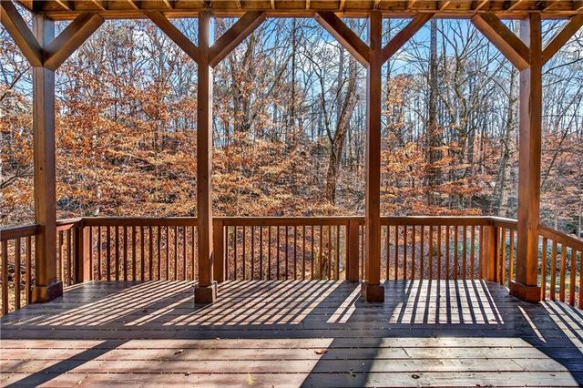 2075 River Falls Drive, Roswell, GA 30076