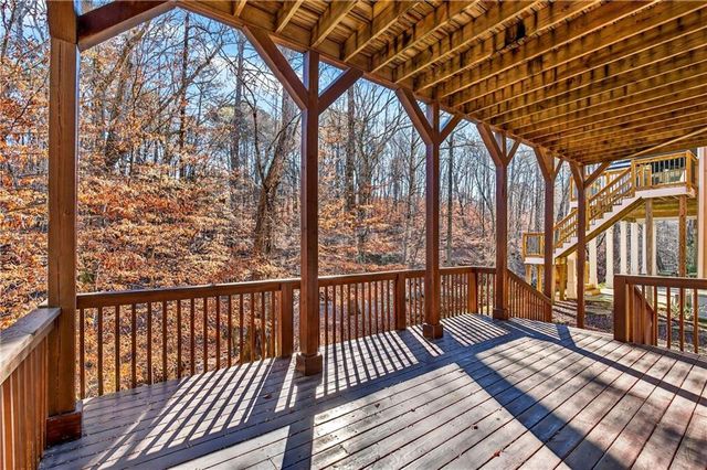 2075 River Falls Drive, Roswell, GA 30076