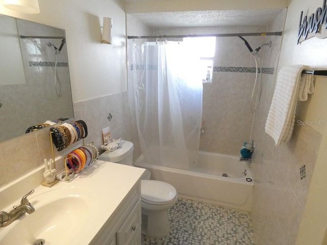 6705 ALBEMARLE PARKWAY, New Port Richey, FL 34653