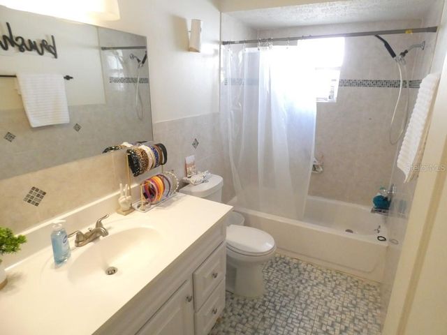 6705 ALBEMARLE PARKWAY, New Port Richey, FL 34653