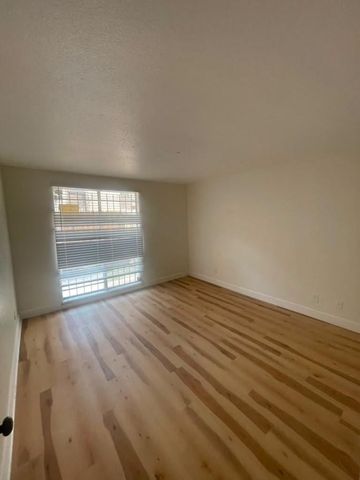 10211 Sugar Branch Drive 351, Houston, TX 77036
