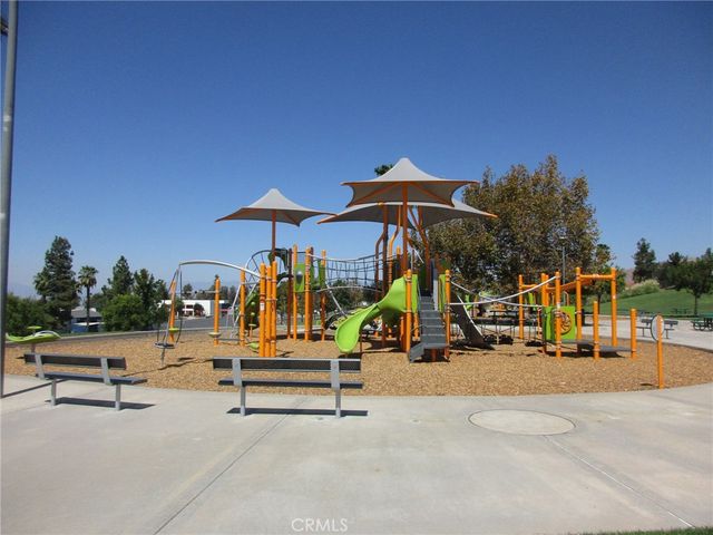 902 Basilone, Riverside, CA 92506