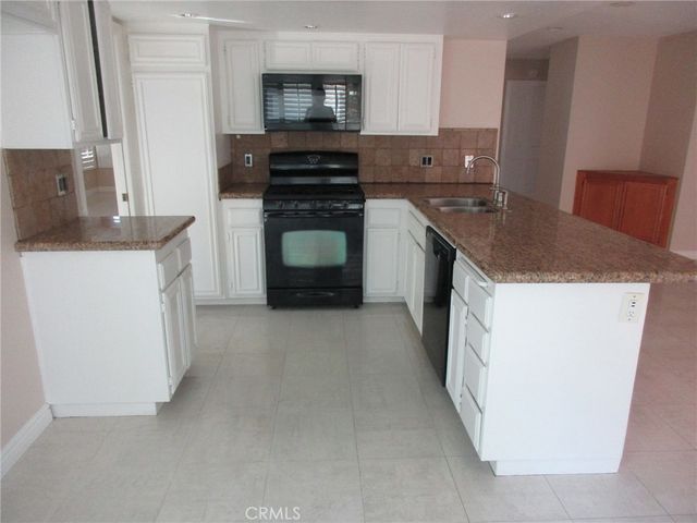 902 Basilone, Riverside, CA 92506