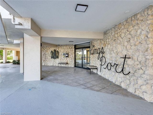 2150 Gulf Shore BLVD N 407, Naples, FL 34102