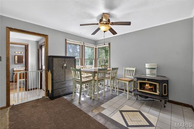 118 Highway N, Winfield, MO 63389