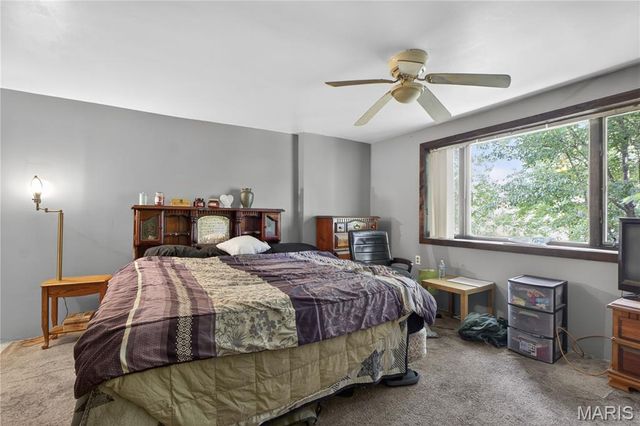 118 Highway N, Winfield, MO 63389
