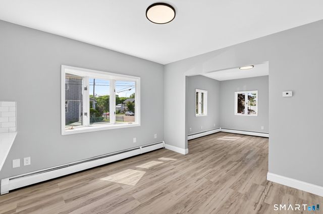 35 Front Avenue, West Haven, CT 06516