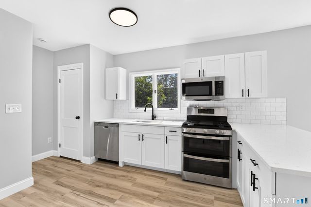 35 Front Avenue, West Haven, CT 06516