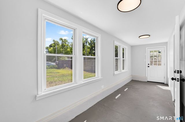 35 Front Avenue, West Haven, CT 06516