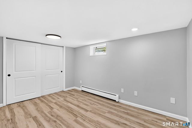 35 Front Avenue, West Haven, CT 06516