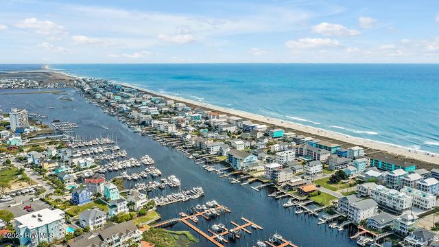 602 Canal Drive, Carolina Beach, NC 28428
