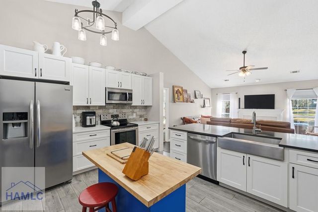 101 Laurens Lane, Savannah, GA 31419