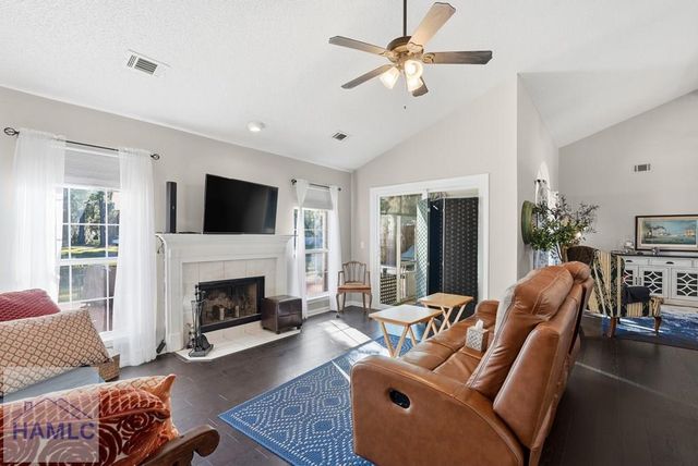 101 Laurens Lane, Savannah, GA 31419