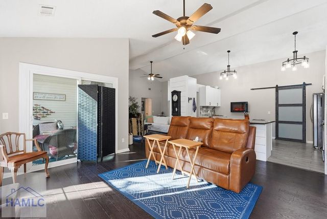 101 Laurens Lane, Savannah, GA 31419
